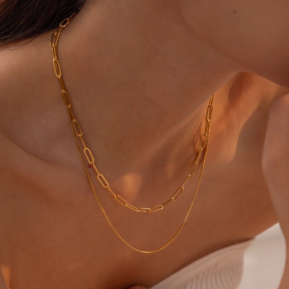 Pedro Chains — close-up of heavy gold-plated chain links