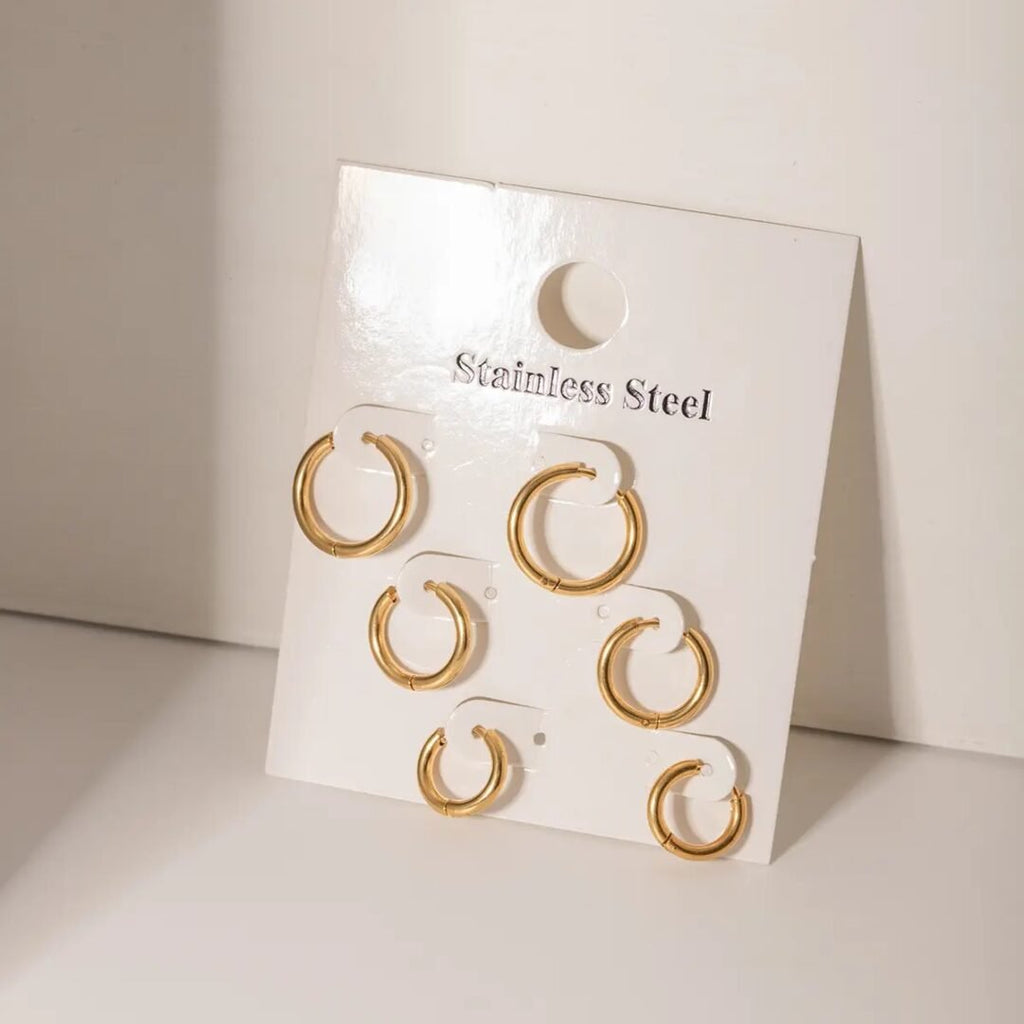 Huggies Set — gold-plated earring set, flat lay