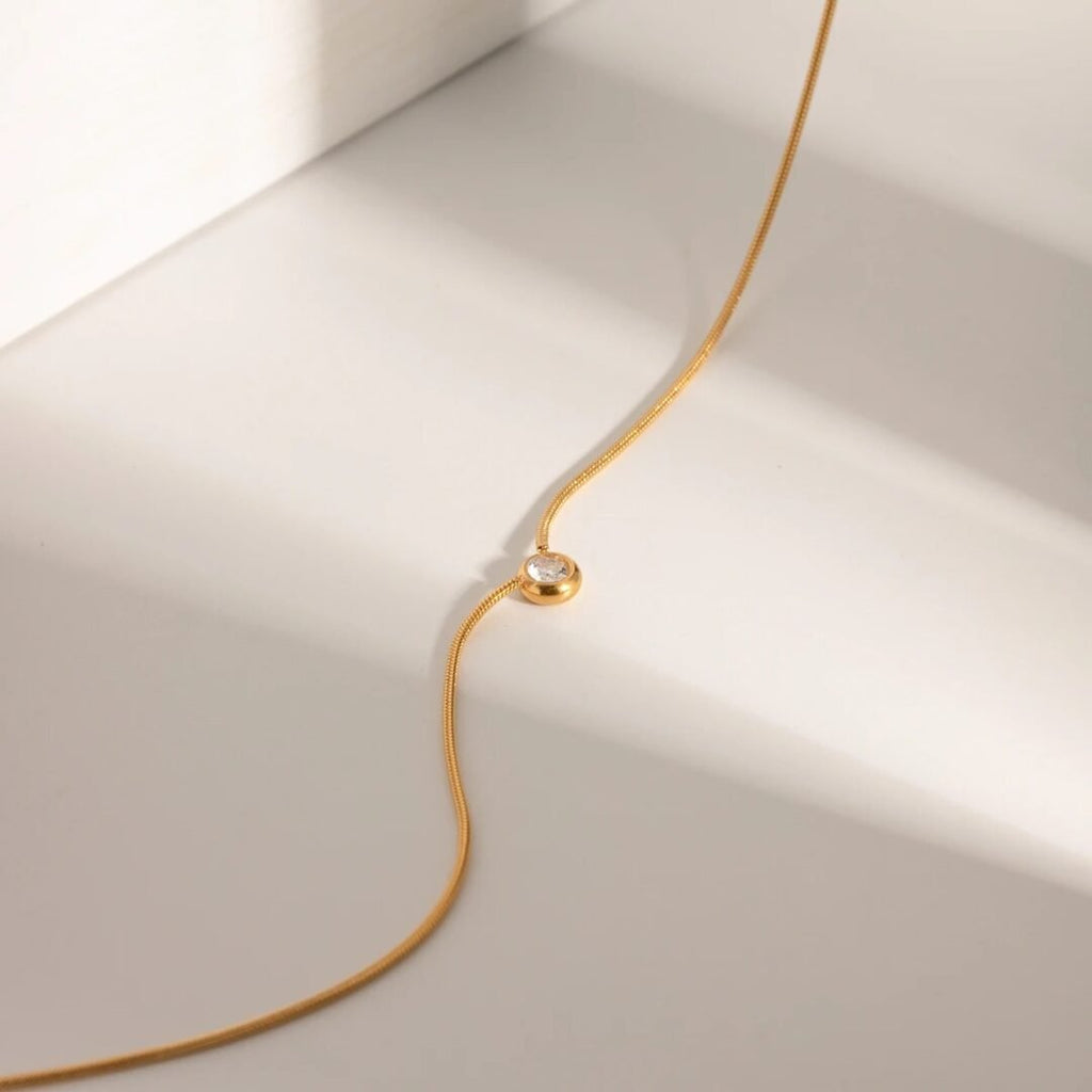 Astra Gem — close-up of raised zircon mount