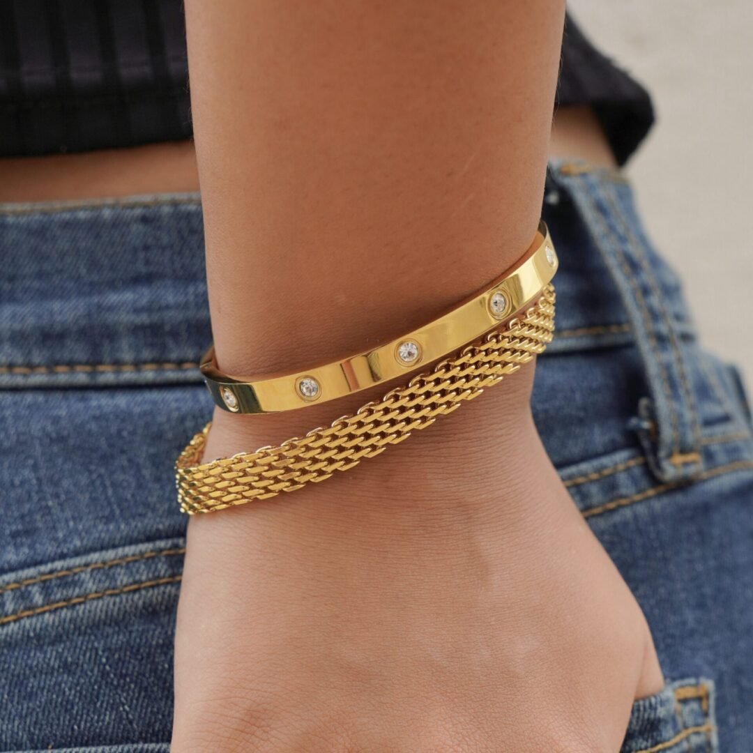 Basic Cuff — gold-plated zircon cuff worn on the wrist