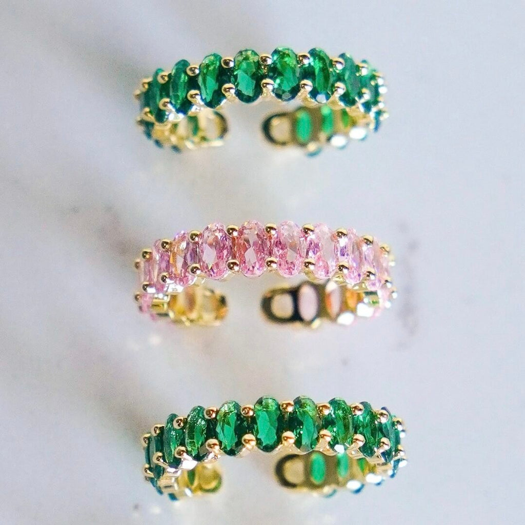 Icy Ring Green — close-up of green zircon setting