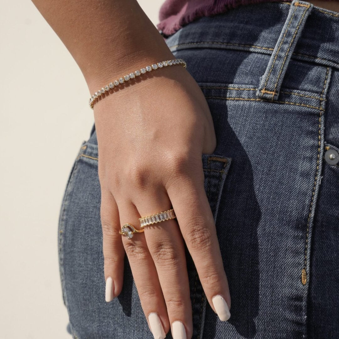 Tennis Bracelet — close-up of continuous zircon stone setting