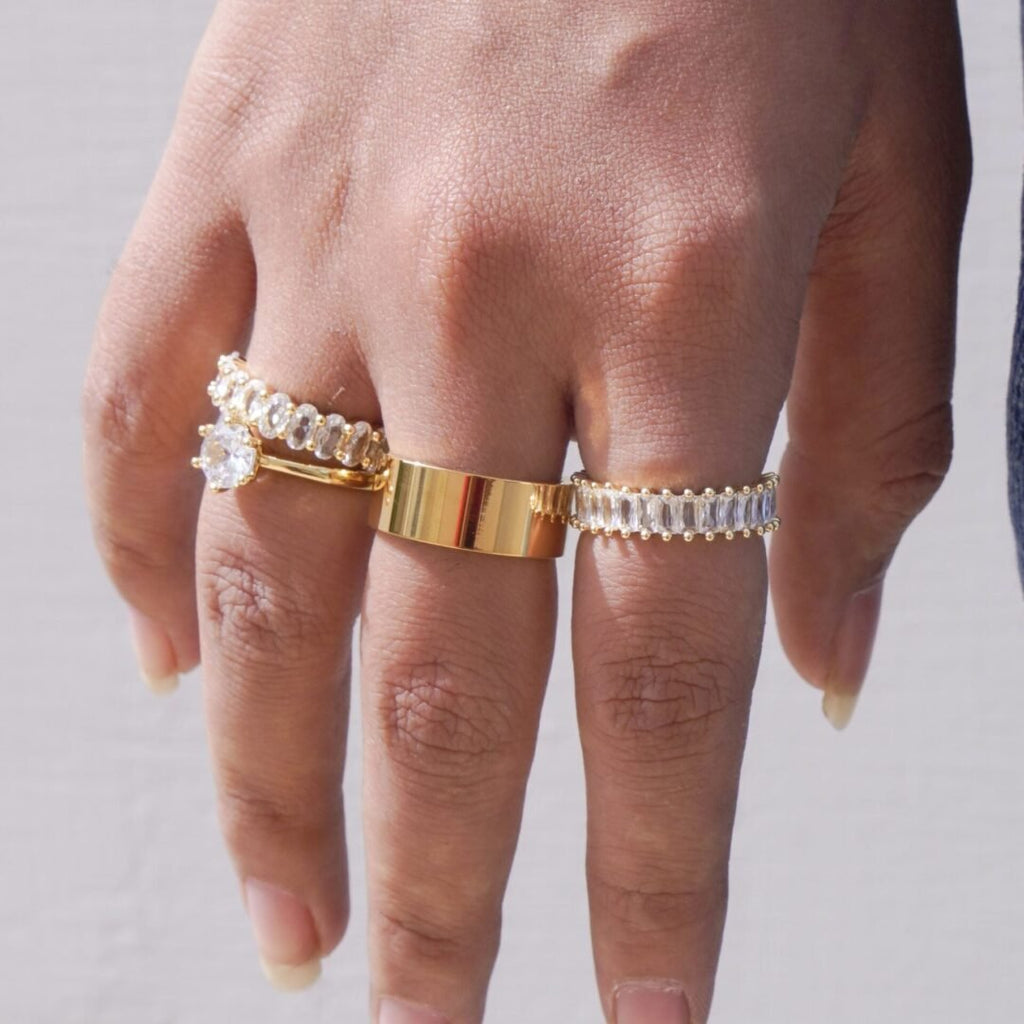 Jules — close-up of zircon setting on adjustable gold-plated band