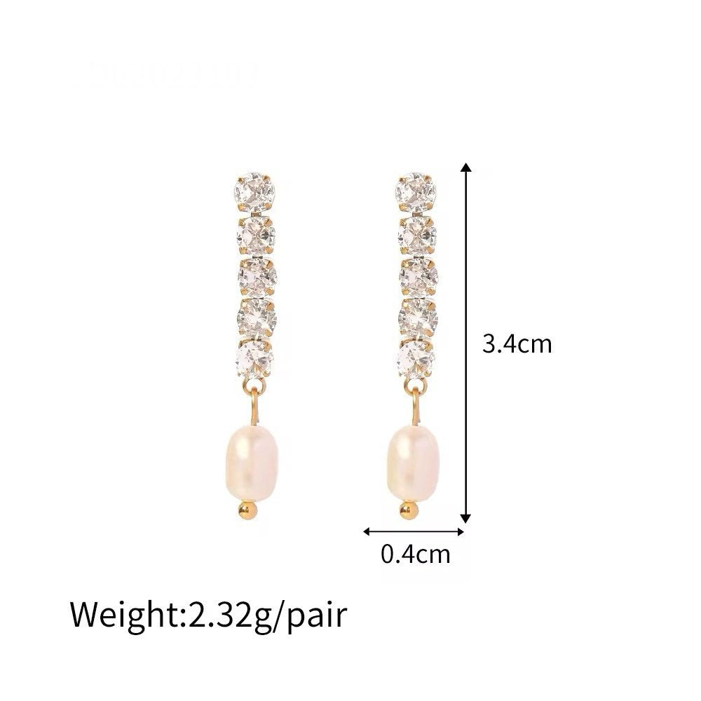 Pearl Spark — close-up of zircon stone setting in gold plating