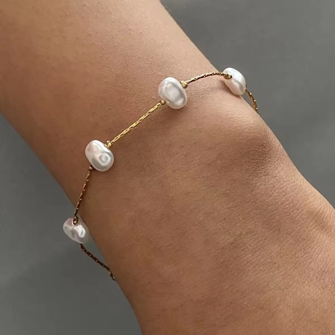 Velora — fine chain bracelet worn on the wrist
