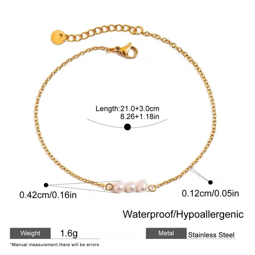 Pearls Anklet — close-up of pearls on the gold chain
