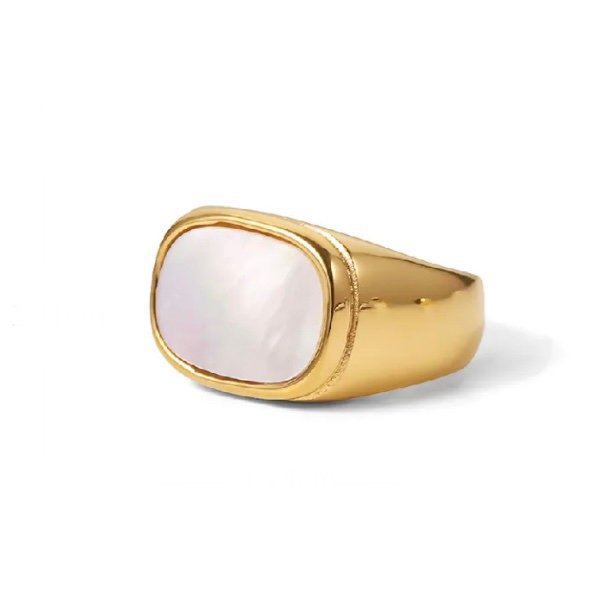 Hera Ring — gold-plated band ring in stainless steel, front view