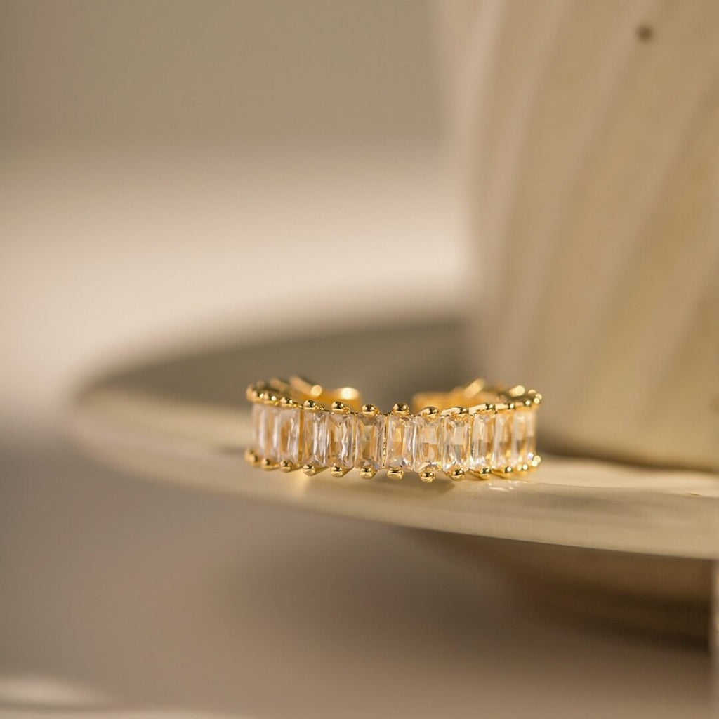 Crystal Ring — adjustable band, side view