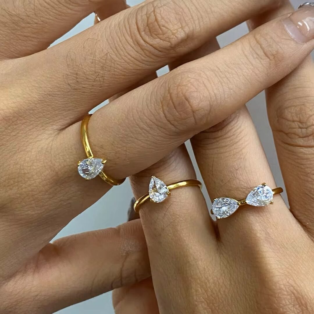 Clover Rings Set of 3 — close-up of clover and zircon detail