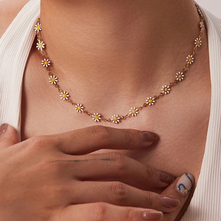 Daisies Necklace — close-up of daisy charms