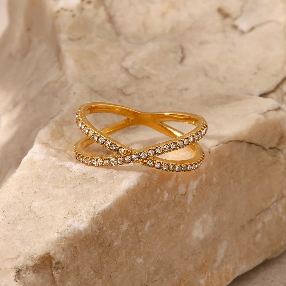 Ella Ring — gold-plated ring, side view